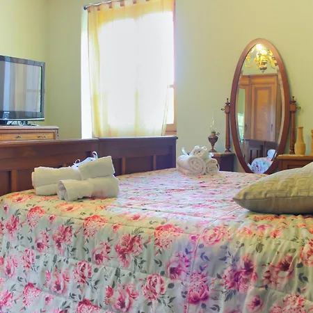 Relax Guazza - Piscina A Comune - Parcheggio Farm stay Pieve a Maiano