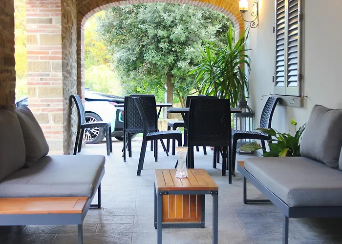 Çiftlik konaklama Relax Guazza - Piscina A Comune - Parcheggio